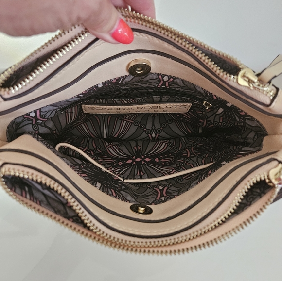 Sondra Roberts Squared Elegant Almond /Silver  2 Tone Crossbody - Picture 6 of 8